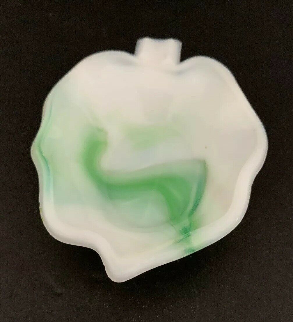 Vintage Akro Agate Glass Company Molded Green White Trinket Dish Leaf Shape
